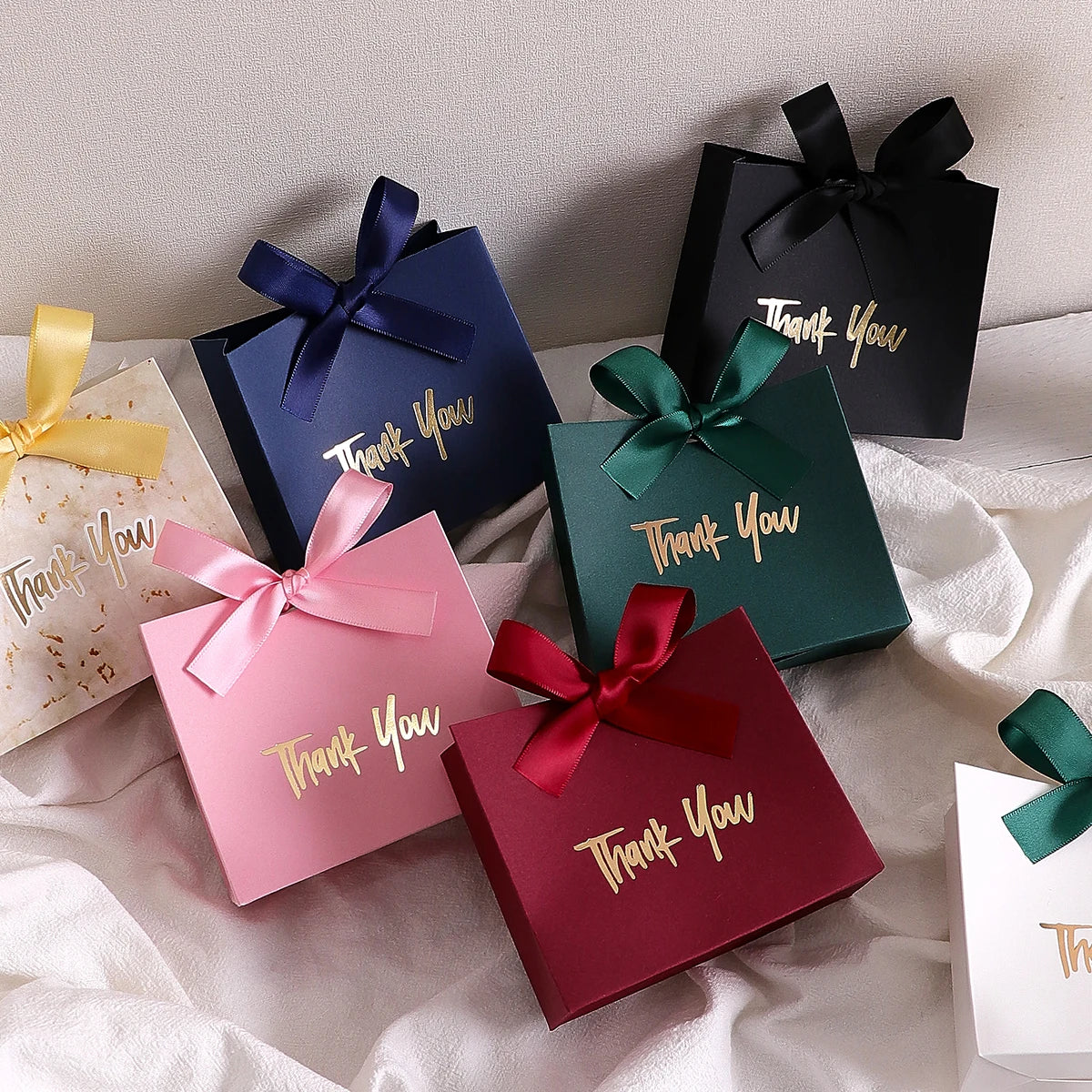 10 Mini Gift Boxes/Gift Bags with Gold Ribbon and Thank You Text Design, Available in Various Colors, Perfect for Wedding Favors, Mother's Day, Father's Day Party Gifts, and Small Gifts, as Well as Birthday, Gender Reveal, Gr