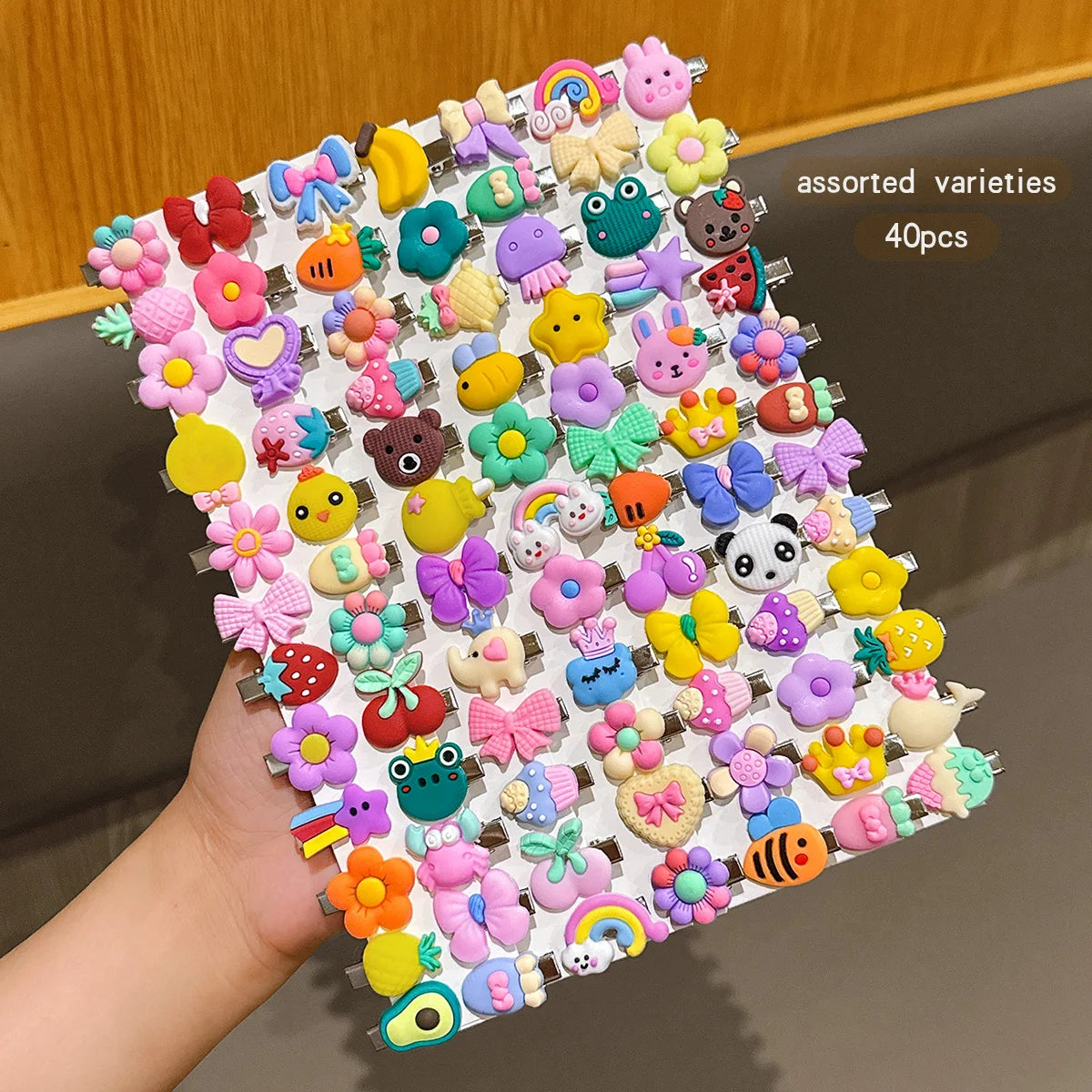 20 random cartoon cute hair clips suitable for daily hair accessories