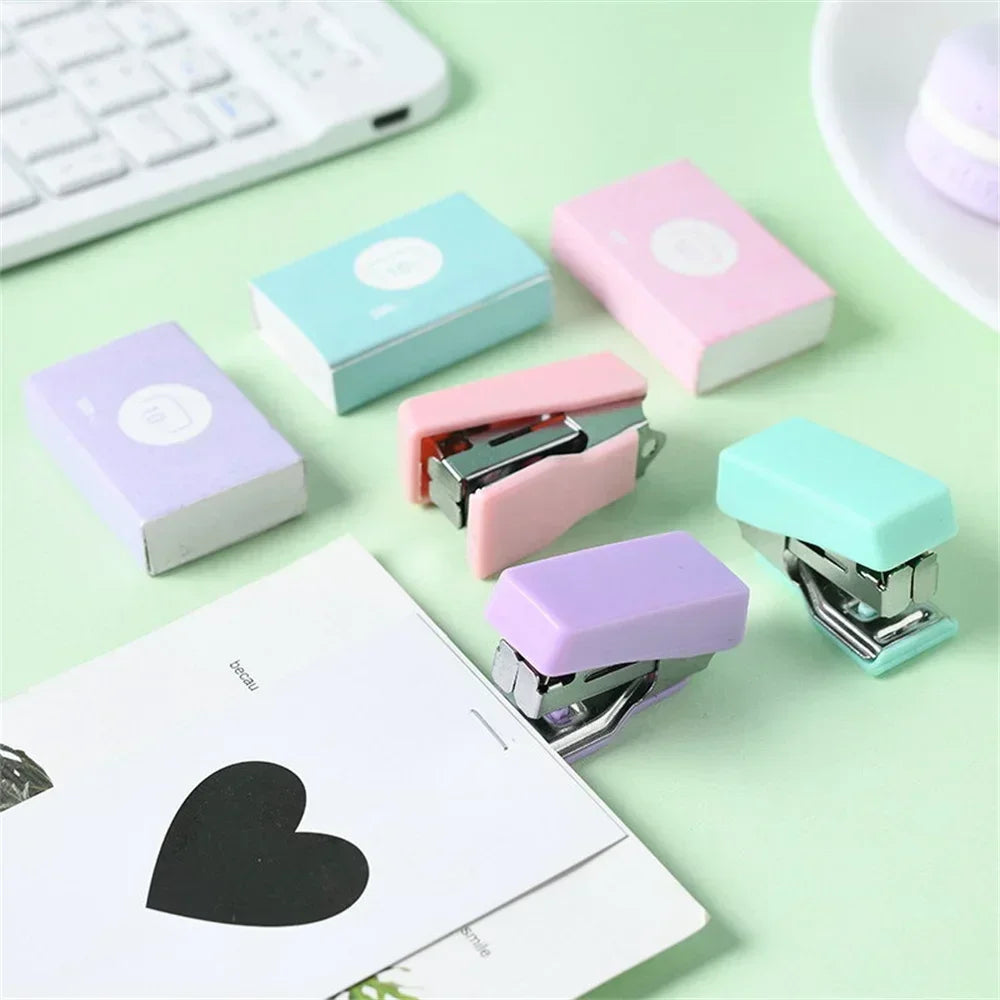 1pc Mini Stapler with 500pcs Staples for Paper File Metal Stapler School Office Binding Supplies Stapler Cute Stationery Kit