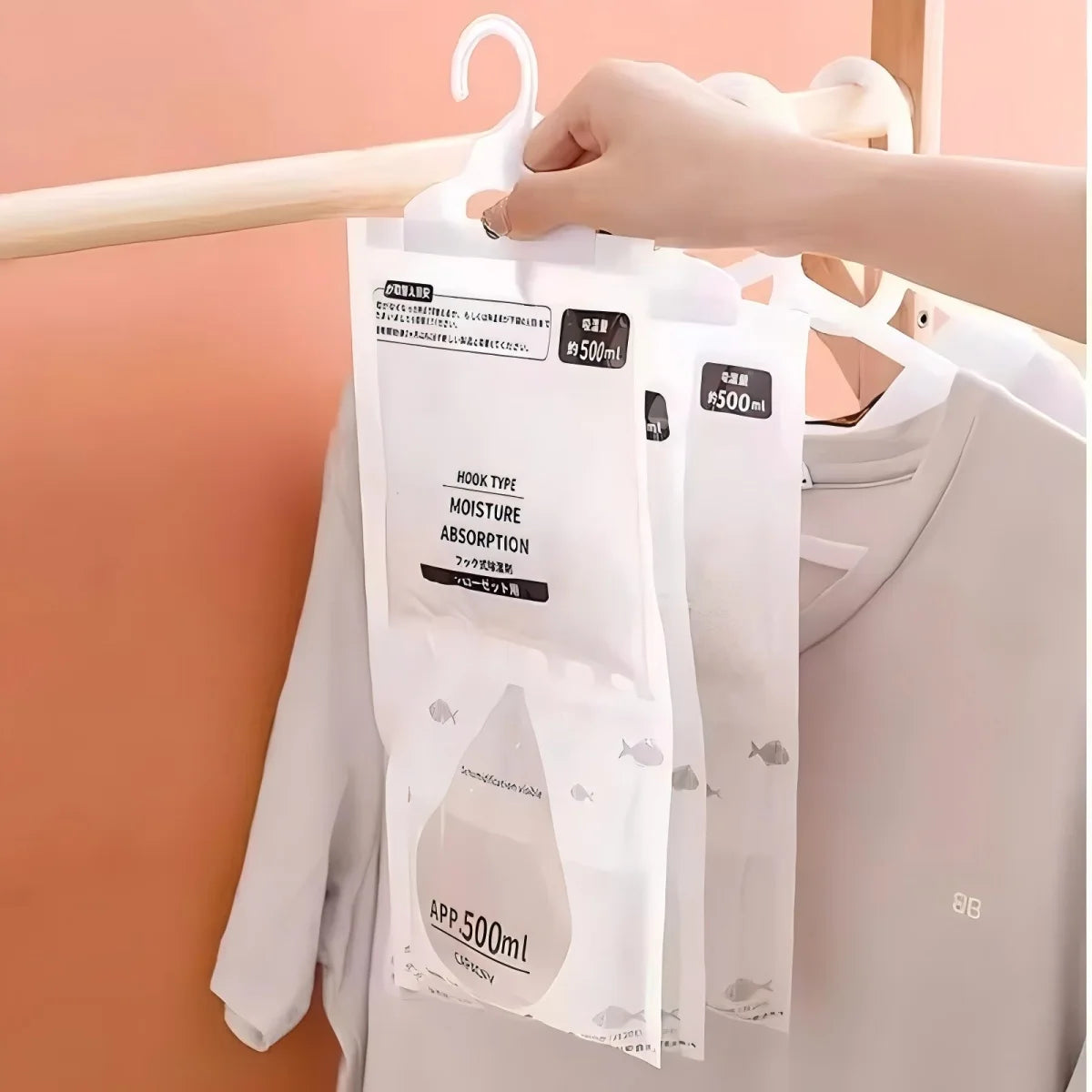 Hanging Wardrobe Moisture Absorber Bags, Disposable Dehumidifier Bags for Closet Wardrobe Drawer Damp Mildew Odor Removal